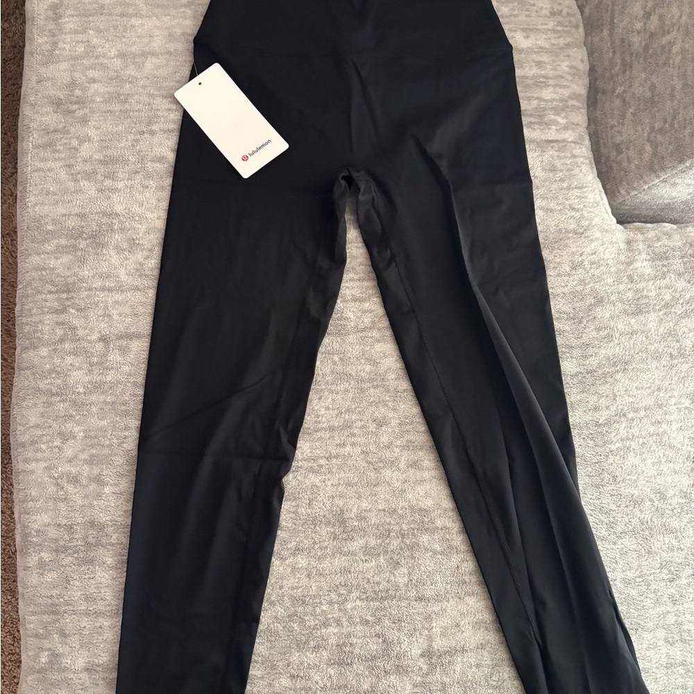 Black and Gold Lululemon Define Set - Picture 4 of 5